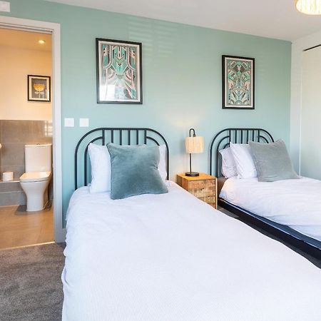 X-Large Two Bedroom & Two Bathroom Apartment With Free Evening Parking Саутгемптон Экстерьер фото