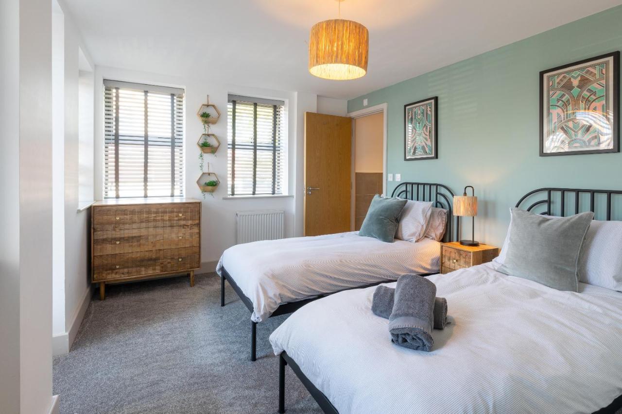 X-Large Two Bedroom & Two Bathroom Apartment With Free Evening Parking Саутгемптон Экстерьер фото