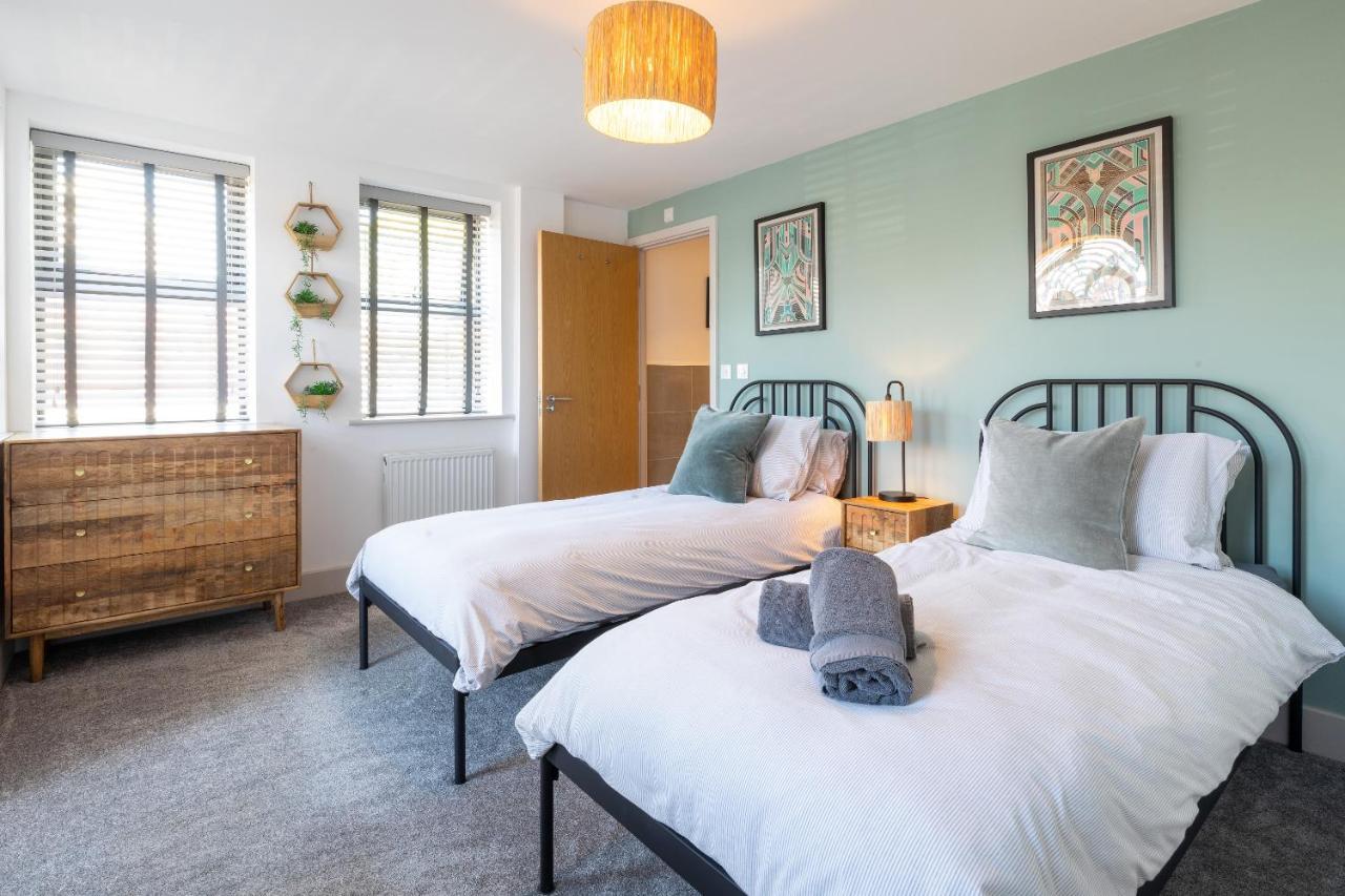 X-Large Two Bedroom & Two Bathroom Apartment With Free Evening Parking Саутгемптон Экстерьер фото