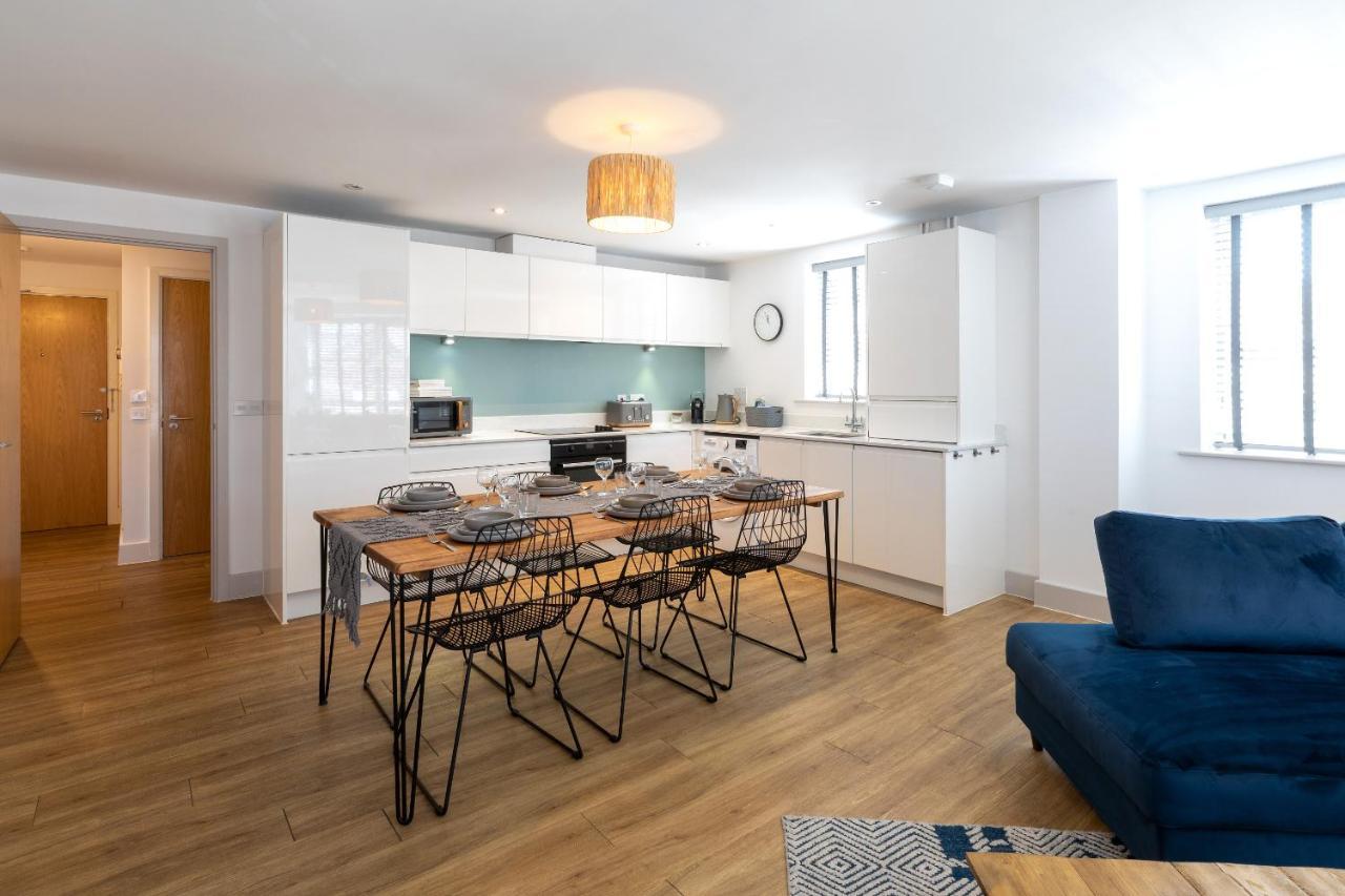 X-Large Two Bedroom & Two Bathroom Apartment With Free Evening Parking Саутгемптон Экстерьер фото
