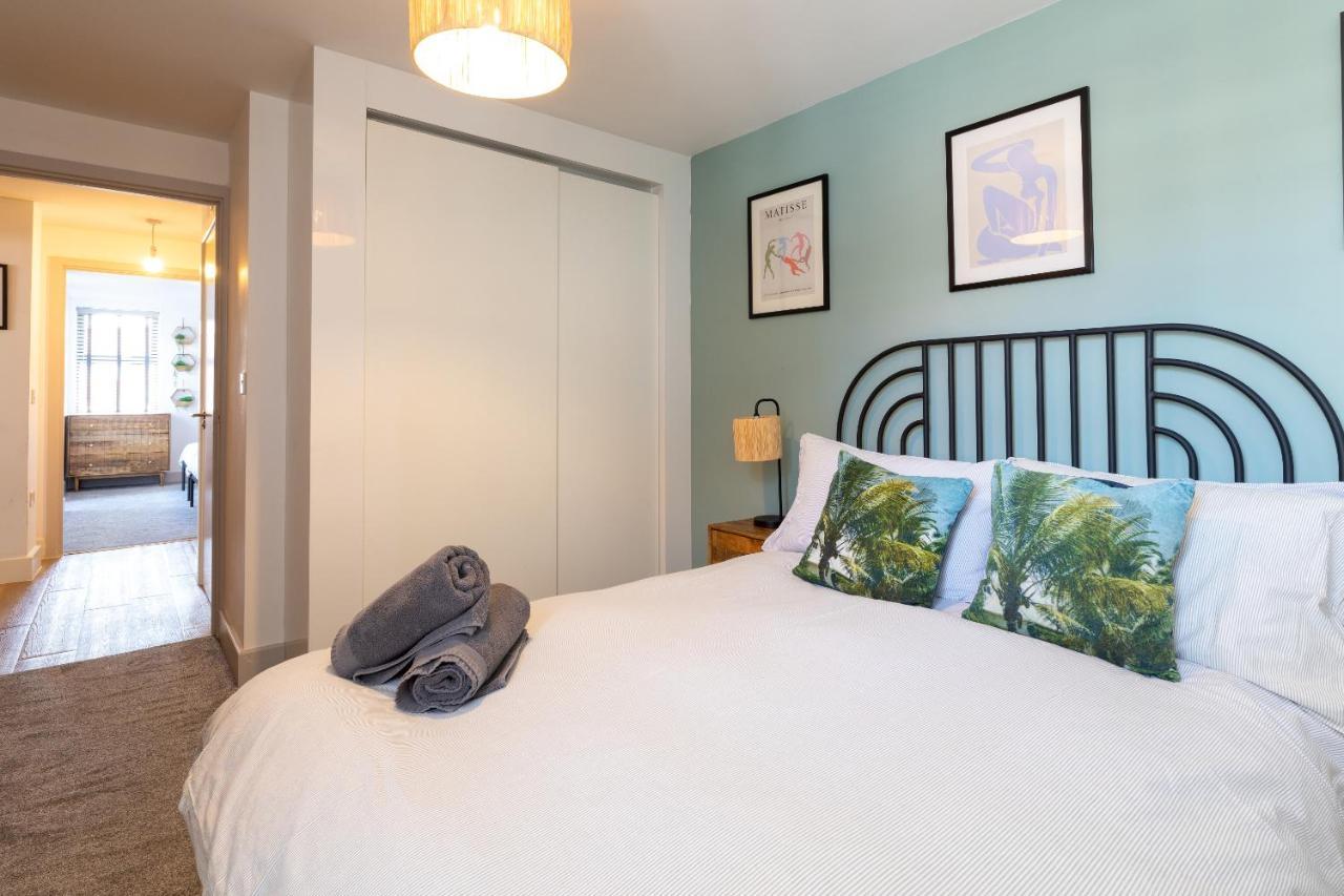 X-Large Two Bedroom & Two Bathroom Apartment With Free Evening Parking Саутгемптон Экстерьер фото