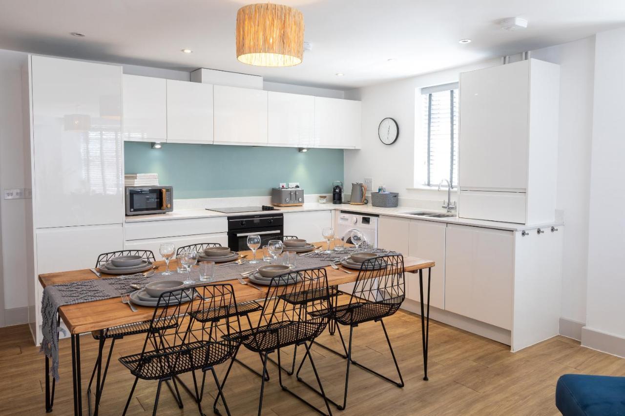 X-Large Two Bedroom & Two Bathroom Apartment With Free Evening Parking Саутгемптон Экстерьер фото